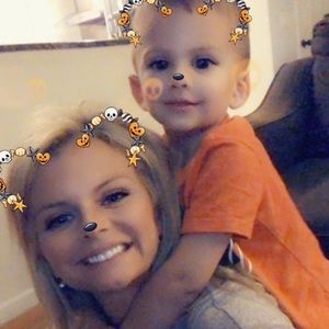 Meet your Posher, Courtney